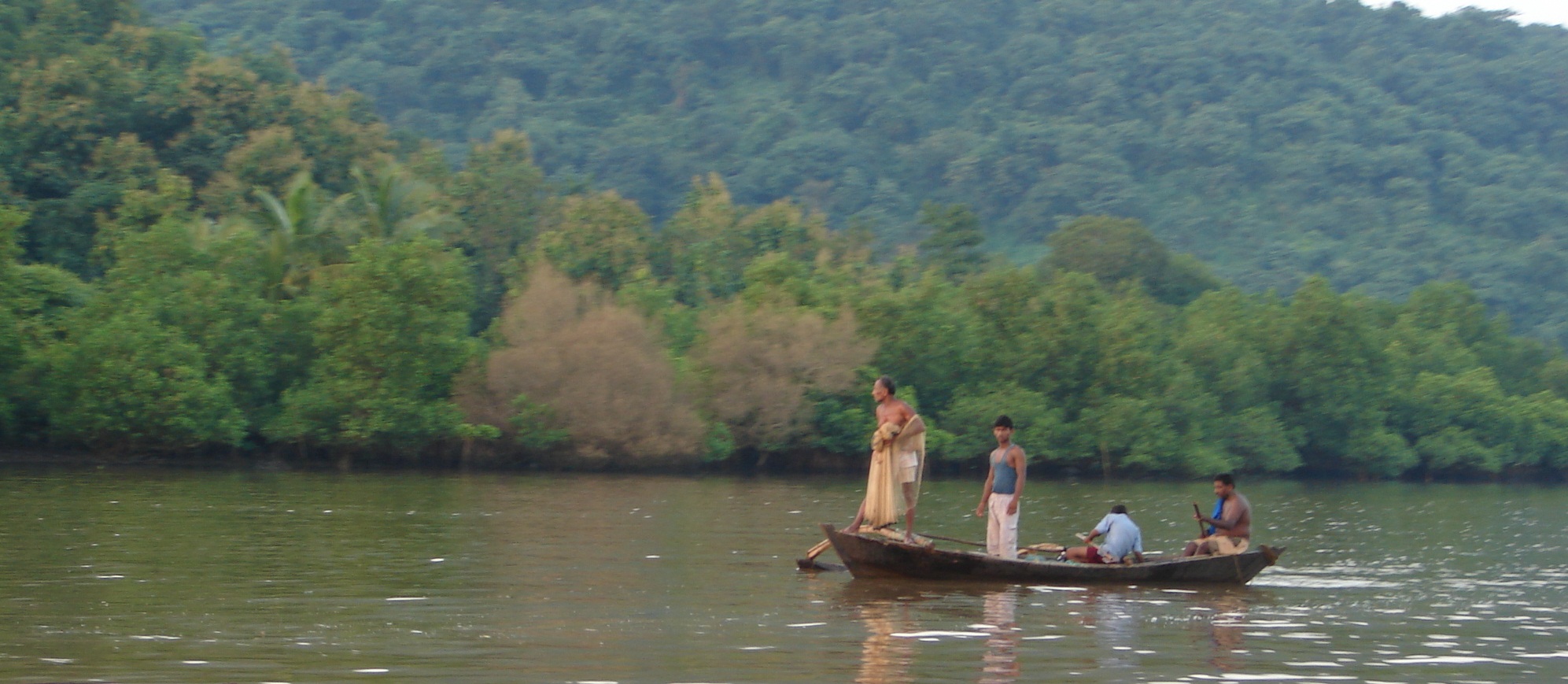 Fishing in Vashishthi Estuary, Western Ghats. Photo: SANDRP