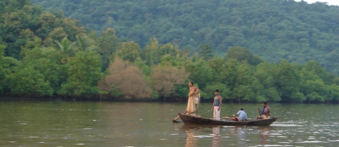 Fishing in Vashishthi Estuary, Western Ghats. Photo: SANDRP