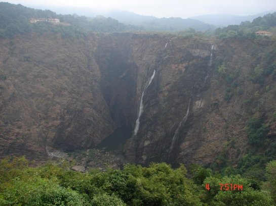 Jog Falls on Sharavathy: Dried and diverted by the Linganmakki HEP in Karnataka Western Ghats. Photo: SANDRP