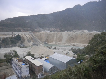 Mountains of Muck generated by under construction 330 MW Shrinagar Hydel Project