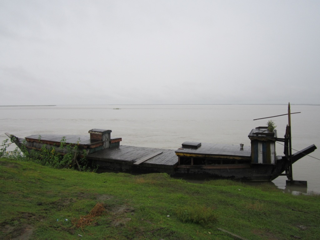 The Brahmaputra during monsoon in Matmora, Dhakukhana Sub-division, Lakhimpur District, Assam.  Photo – Parag Jyoti Saikia, SANDRP