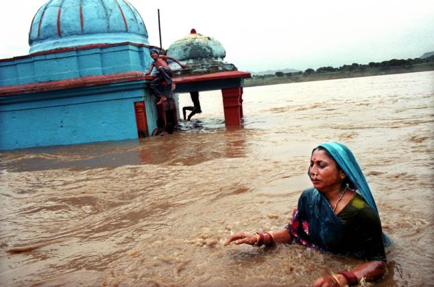 As the temple of Koteshwar is about to be submerged in the Narmada valley by the Sardar Sarovar Projects. SSP has submerged numerous archeological sites, thousands of hecaters of forests and living villages. Since affected people had no role in Narmada Dispute Tribunal, the dispute between the state and the people remains unresolved till date. Photo: Karen Anderson