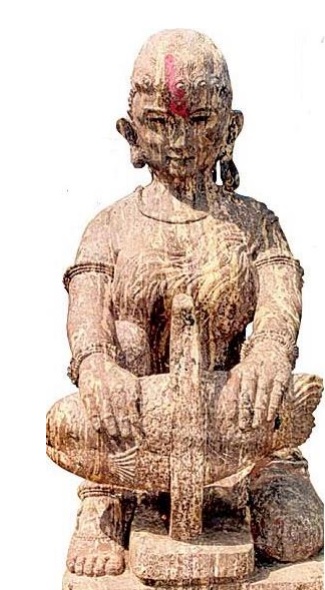 Stone Statue at a fish sanctuary on the banks on mahanadi in Orissa Photo: Wikimedia