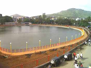 Several lakes exist in Vasai Virar, Kalyan Dombivali, navi Mumbai, etc which can be protected and used as conjunctive sources. Bhiwandi still uses a lake in the city.  Photo: Vasai Today