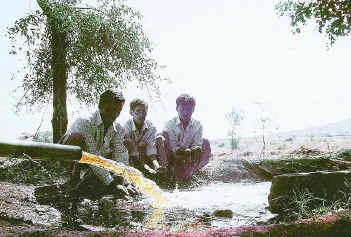 Polluted Water in Borewell due to a polluting distillary in Karnataka Photo: Frontline