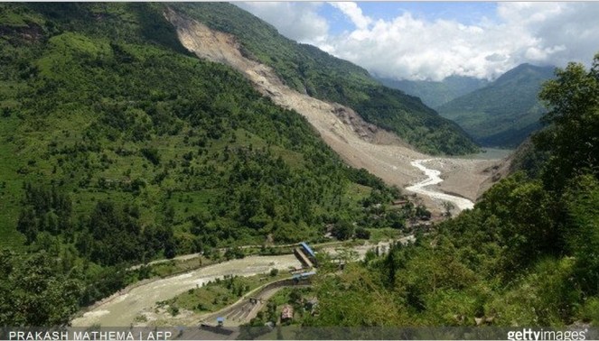 Sunkoshi flowing from Landslide dam Aug 5 2014, Photo Courtesy Circle of Blue