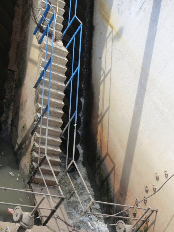 Another shot of Konia sewage pumping station with only one screw pump working