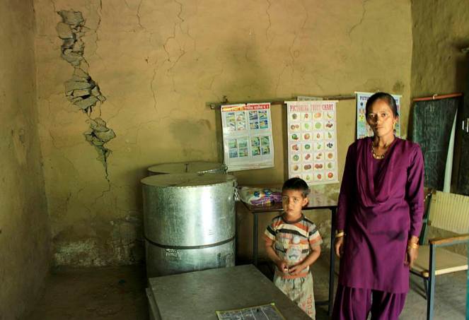 Cracks on the walls of Aaganbhadi Kendra of Dhalanjan village due to the tunnel construction of 36 MW, Chanju HEP in Chamba on Ravi basin’s Chanju nallah