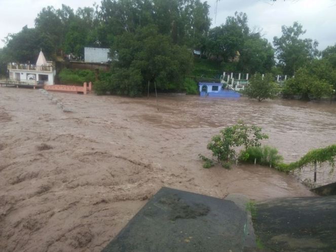 Flood image from Vinay Saraf's Facebook post
