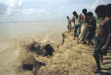 Erosion and its impacts Photo: Jaideep Mazoomdar, Outlook