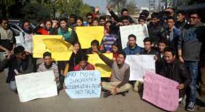 Ladakh students protest on Feb 4 in Jammu against government inaction on Zanskar River Blockade (Photo from Tribune)