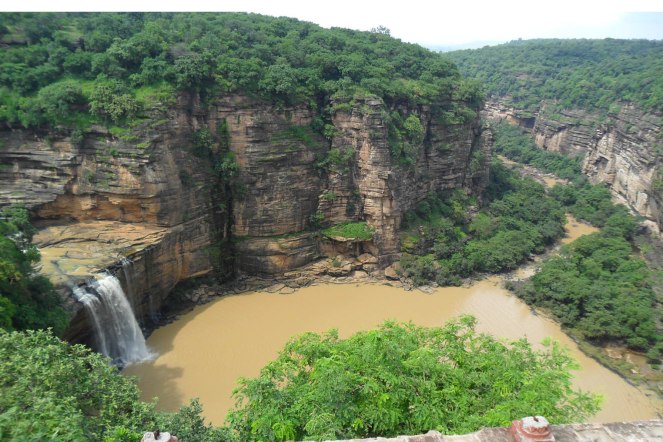 Dewdari Jal Prapat (1).jpg