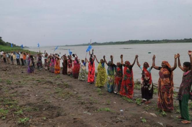 narmada-rehabilitation-story_2e2a4c76-72de-11e7-a83f-2f06dfe08b4c