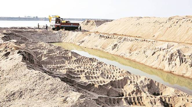 On February 7, The Indian Express highlighted illegal sand mining on