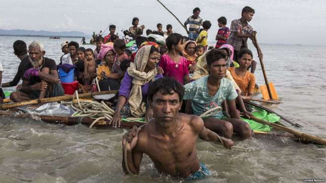Rohingya refugees are resorting to increasingly desperate measures such as makeshift rafts to cross the Naf River to Bangladesh (Photo, UNHCR, Andrew McConnell)