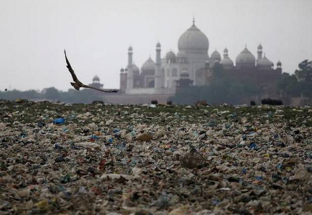 HEALTH-POLLUTIONINDIA-TAJMAHAL.jpg