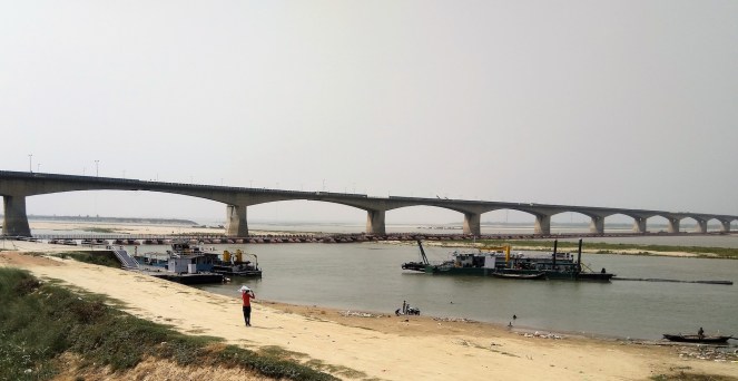 Pontoon Bridge on Ganga at IWAI Patna LR