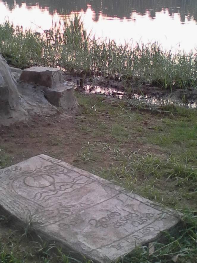 An engraving of Dr Latha’s book titled “From the forest to the Sea” is set in the campus of Moozhikulam Shala on the banks of the Chalakudy River. A music and poetry gathering was held here in mid March 0319