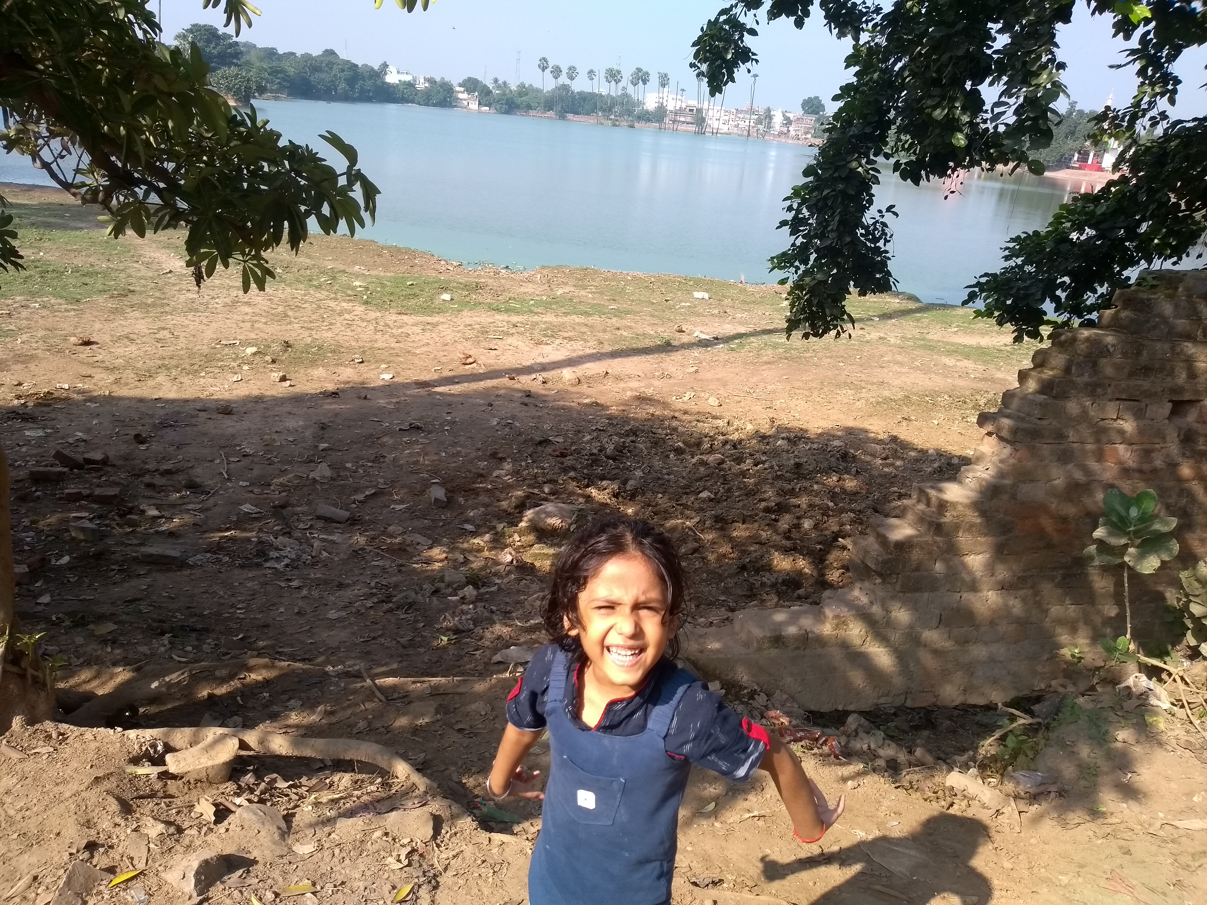 Bharavan Talaab (TMBU) and the happiness of seeing a pond, picture taken by the author in November, 2019
